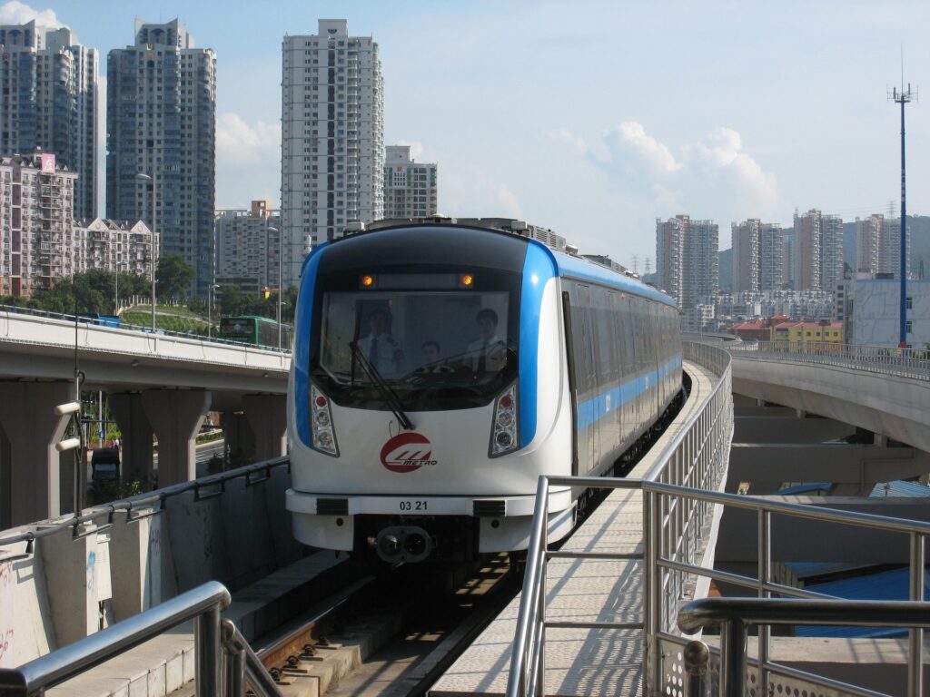 Shenzhen Metro making transportation of international students in Shenzhen, to easily commute within the city.