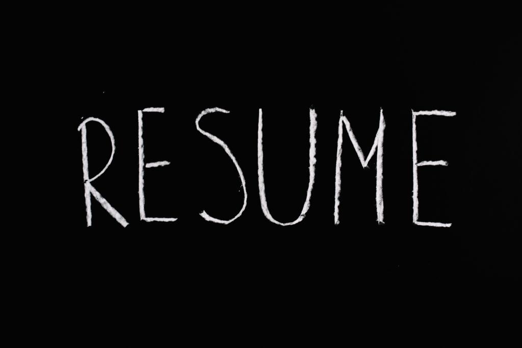 A good résumé gives scholarship panelists a good impression about the applicant.